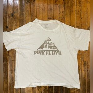 american eagle graphic tee